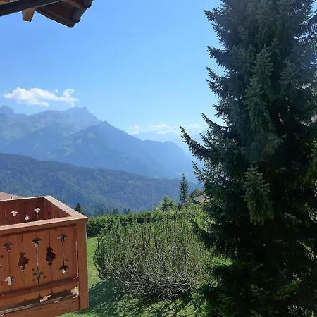 Chaperon Rouge A, B Apartman